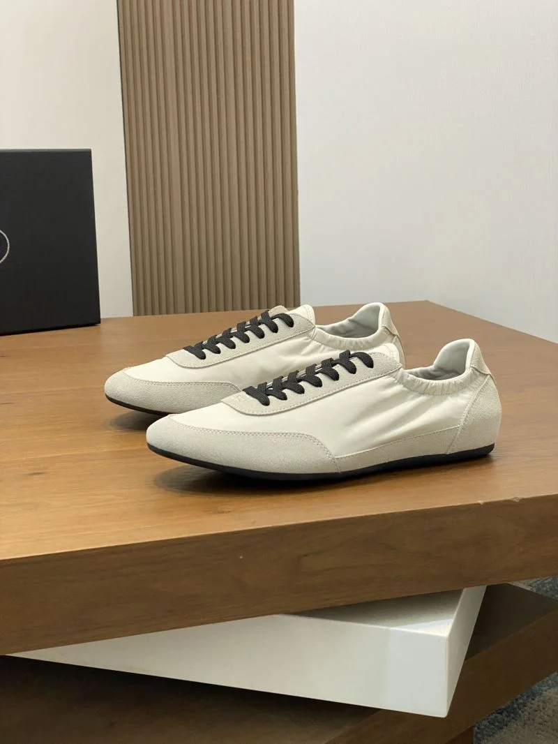 Prada Low Shoes Chic 35285