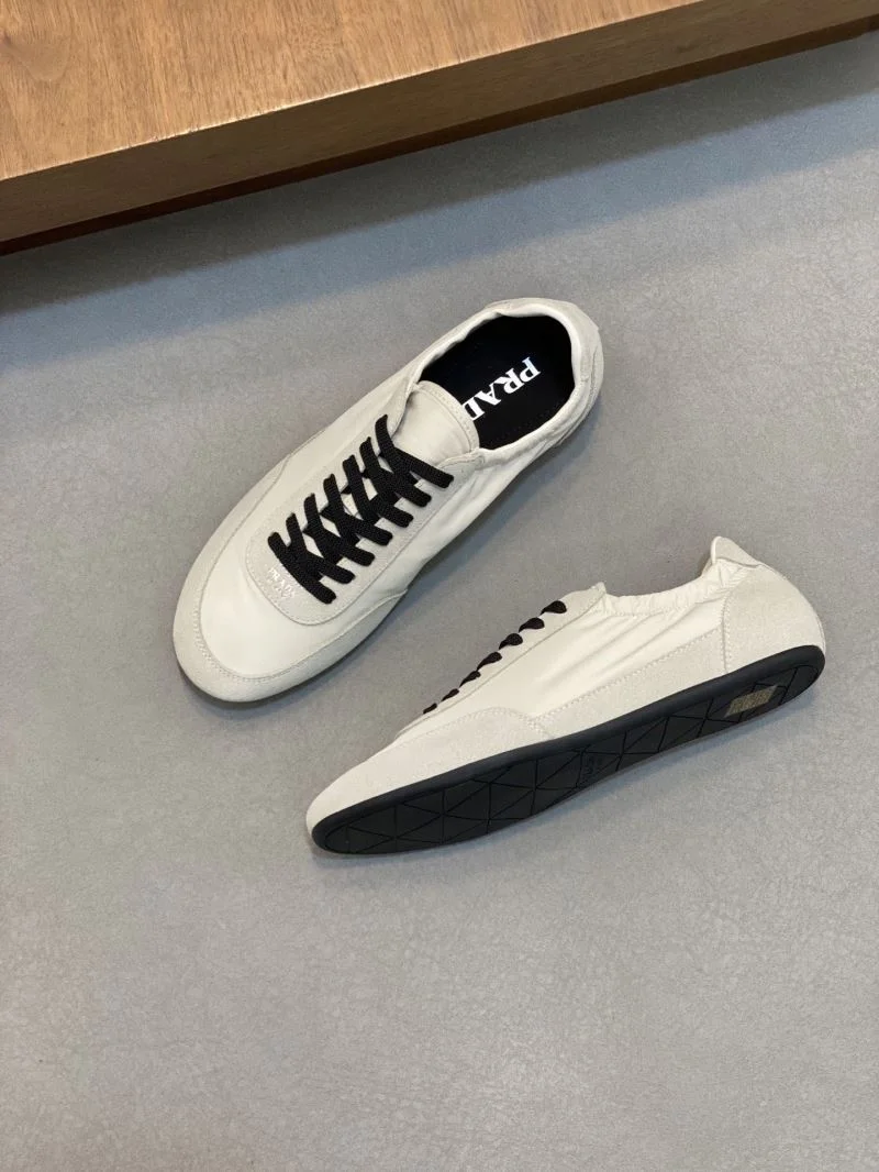 Prada Low Shoes Chic 35285