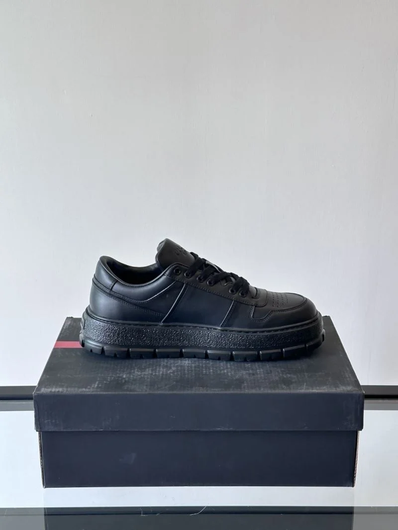 Sleek Prada Low Shoes 35298