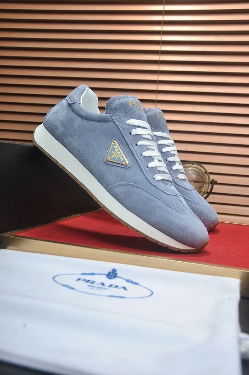 Tailored Prada Low Shoes 35295