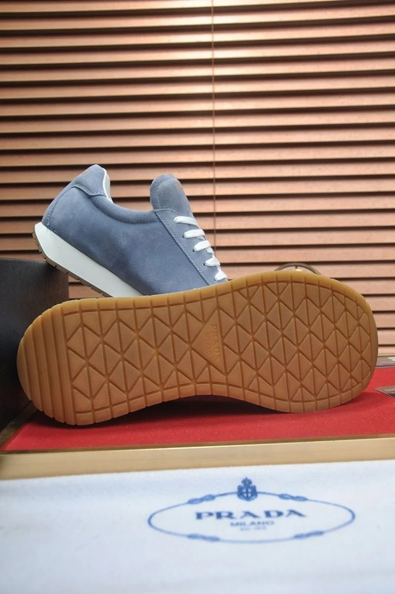 Tailored Prada Low Shoes 35295
