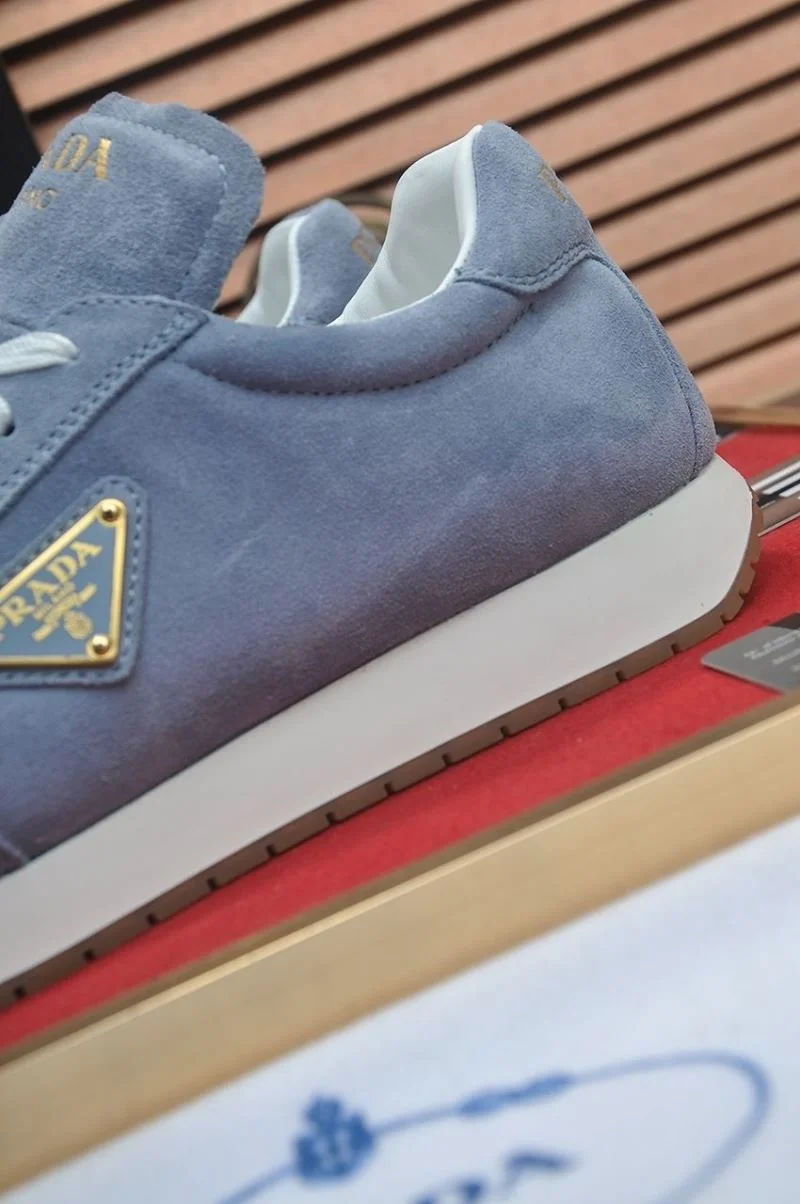 Tailored Prada Low Shoes 35295