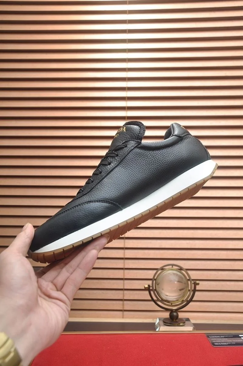 Prada Low Shoes Vibrant 35297