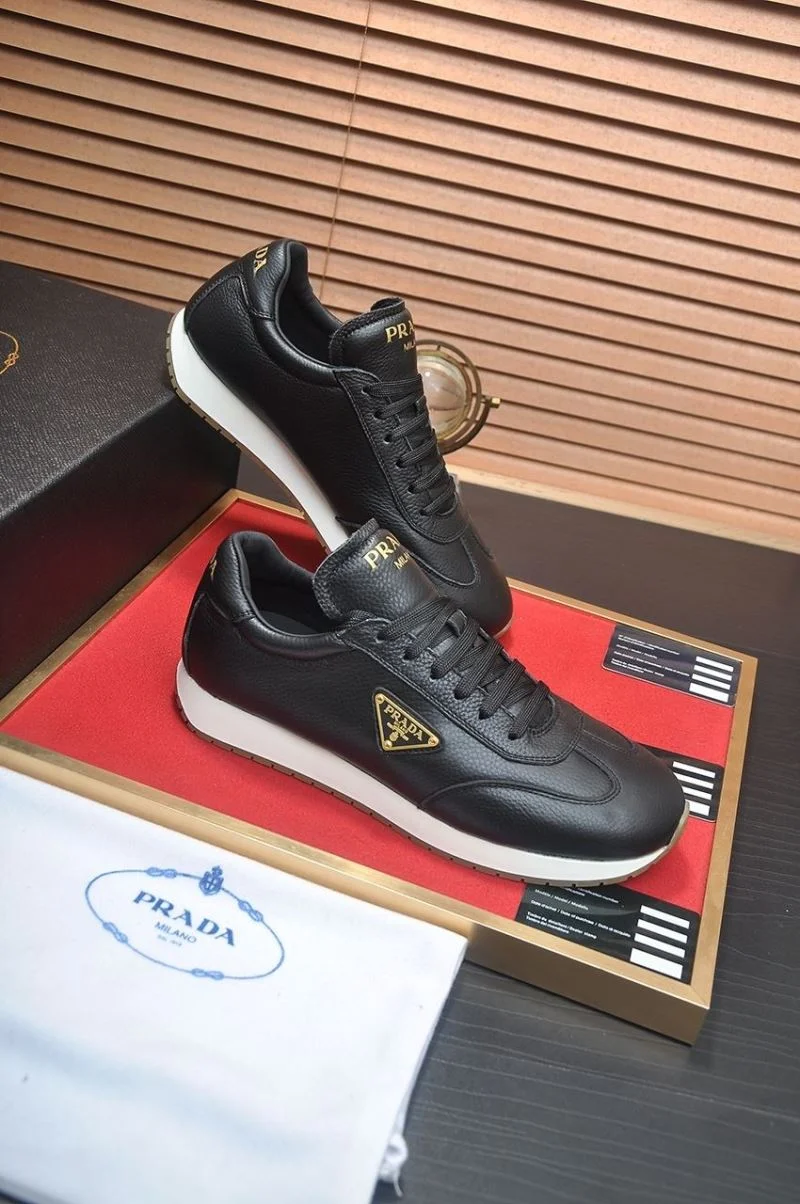 Prada Low Shoes Vibrant 35297