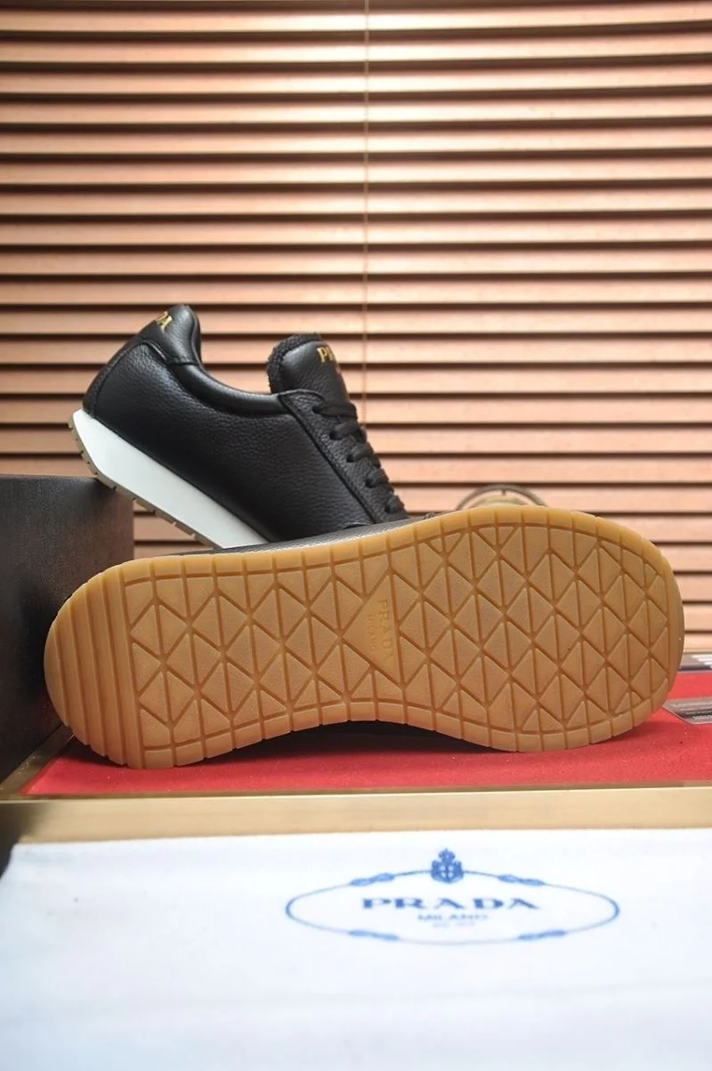 Prada Low Shoes Vibrant 35297
