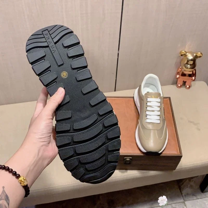 Resilient Prada Low Shoes 35279