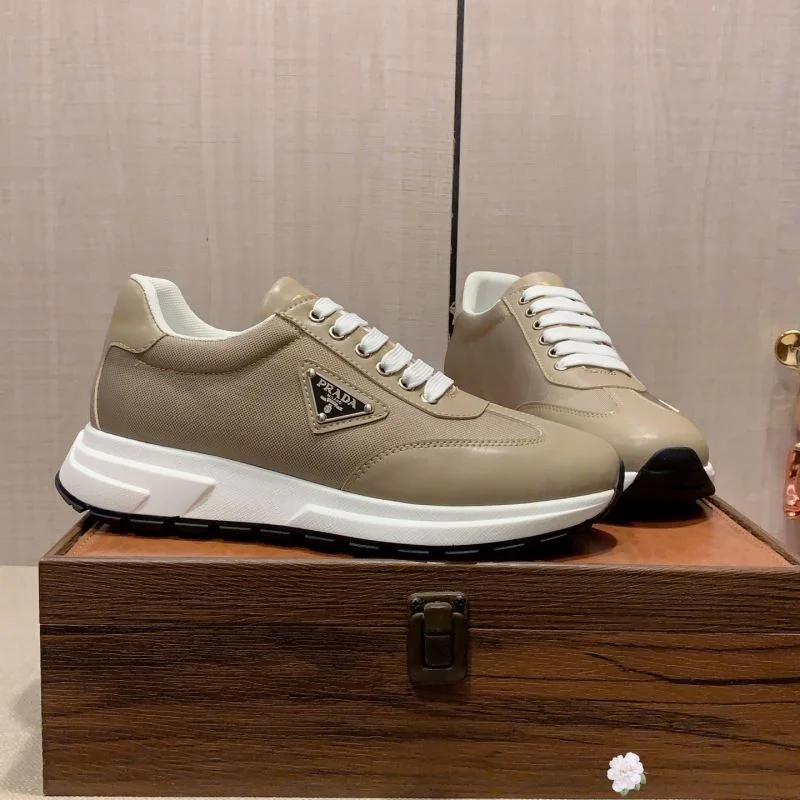 Resilient Prada Low Shoes 35279