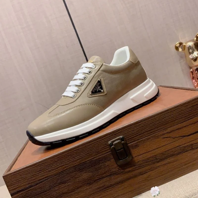 Resilient Prada Low Shoes 35279