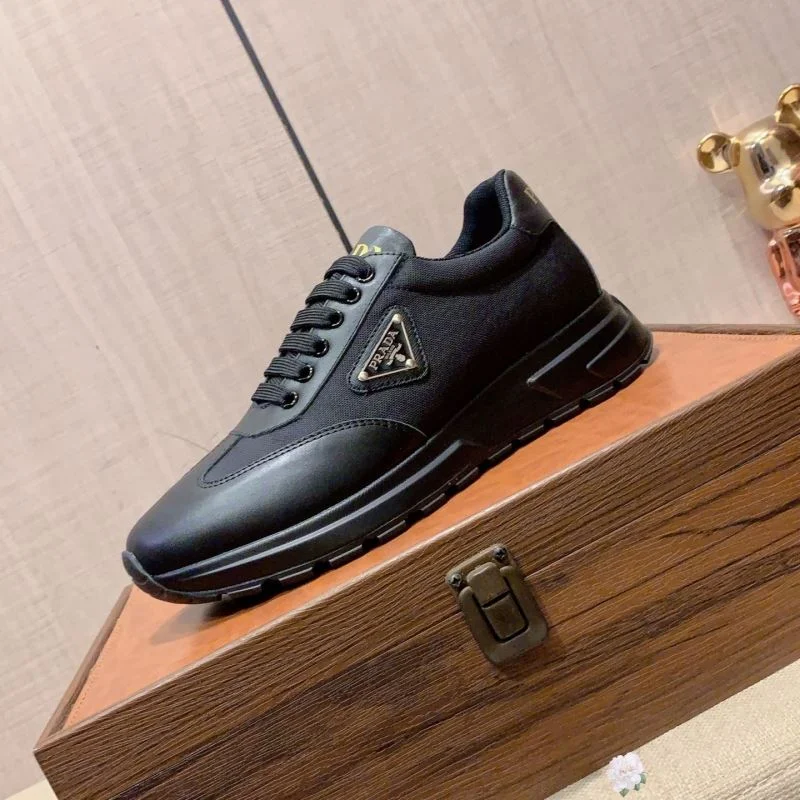 Prada Low Shoes Colorful 35288