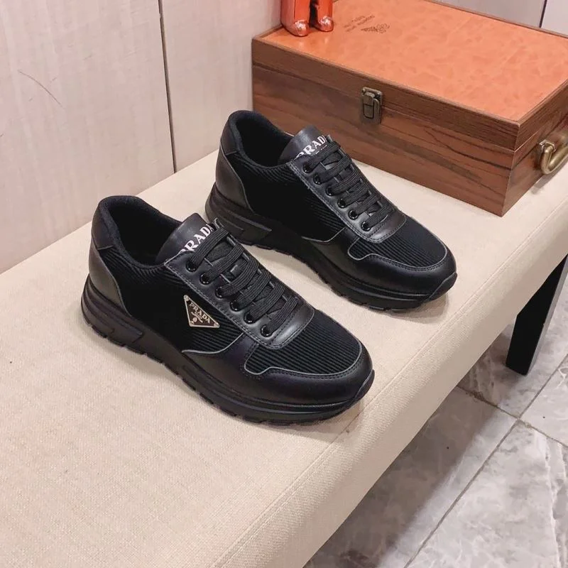 Elegant Prada Low Shoes 35290