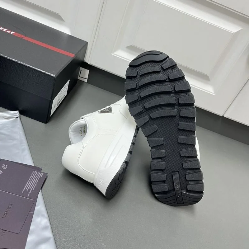 Modern Prada Low Shoes 35268