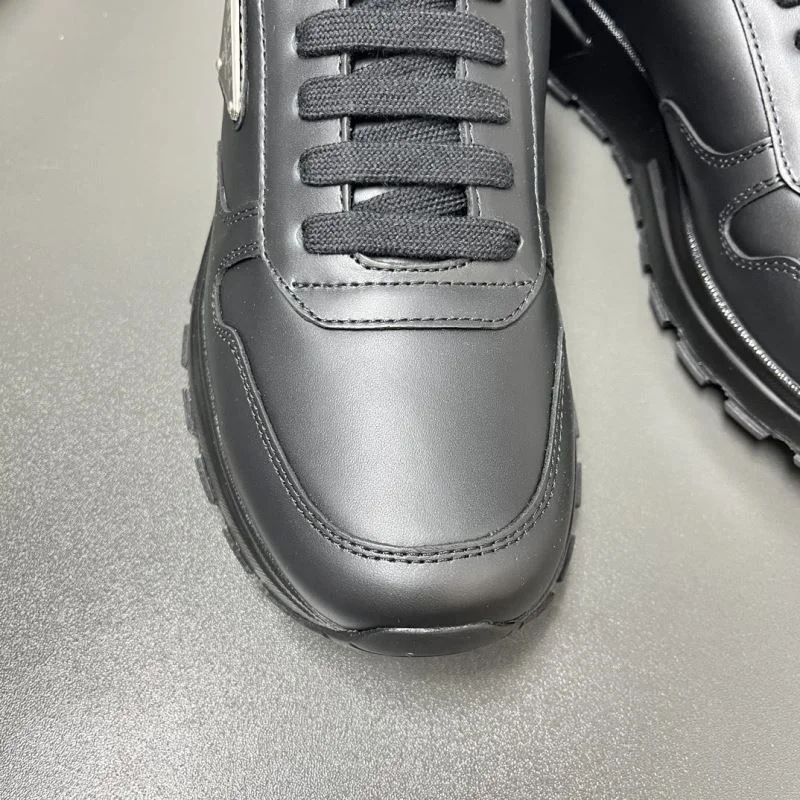 Prada Low Shoes Youthful 35277