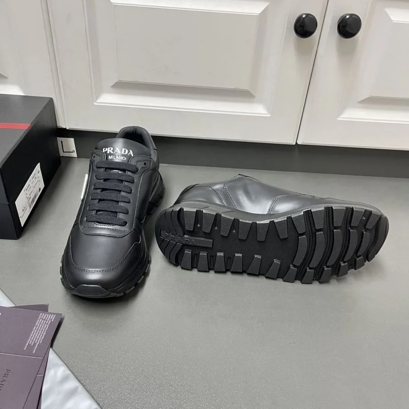Prada Low Shoes Youthful 35277