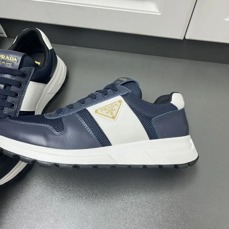 Prada Low Shoes EyeCatching 35282