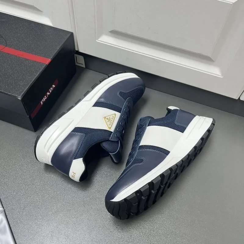 Prada Low Shoes EyeCatching 35282