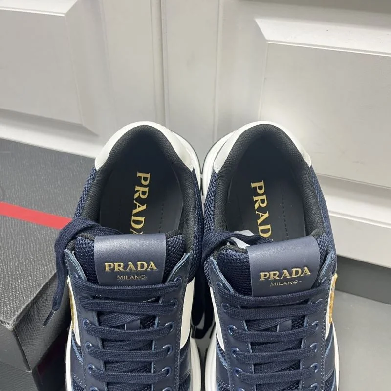 Prada Low Shoes EyeCatching 35282