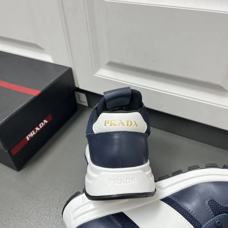 Prada Low Shoes EyeCatching 35282