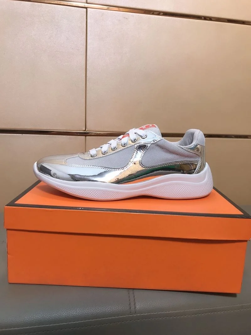 UrbanChic Prada Low Shoes 35283