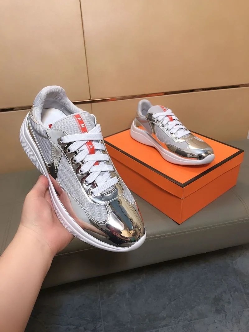UrbanChic Prada Low Shoes 35283
