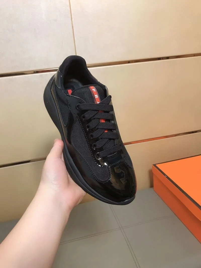 ComfortFit Prada Low Shoes 35287
