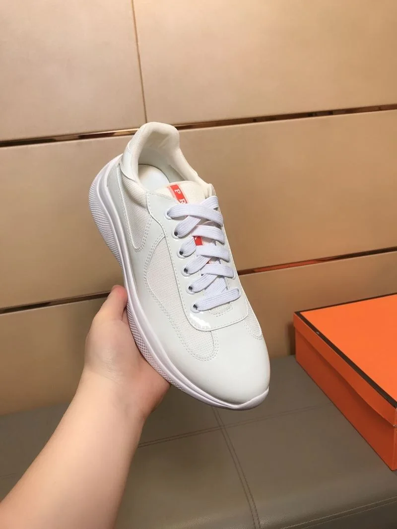 Prada Low Shoes EasyMatch 35271