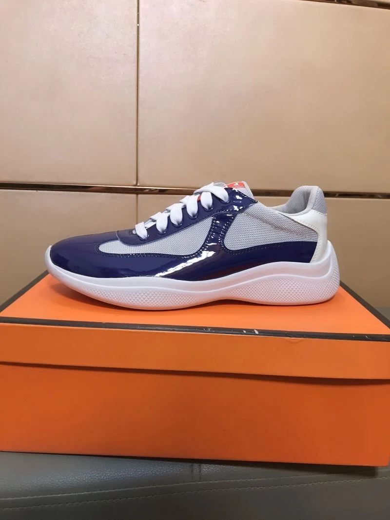 Minimalist Prada Low Shoes 35281