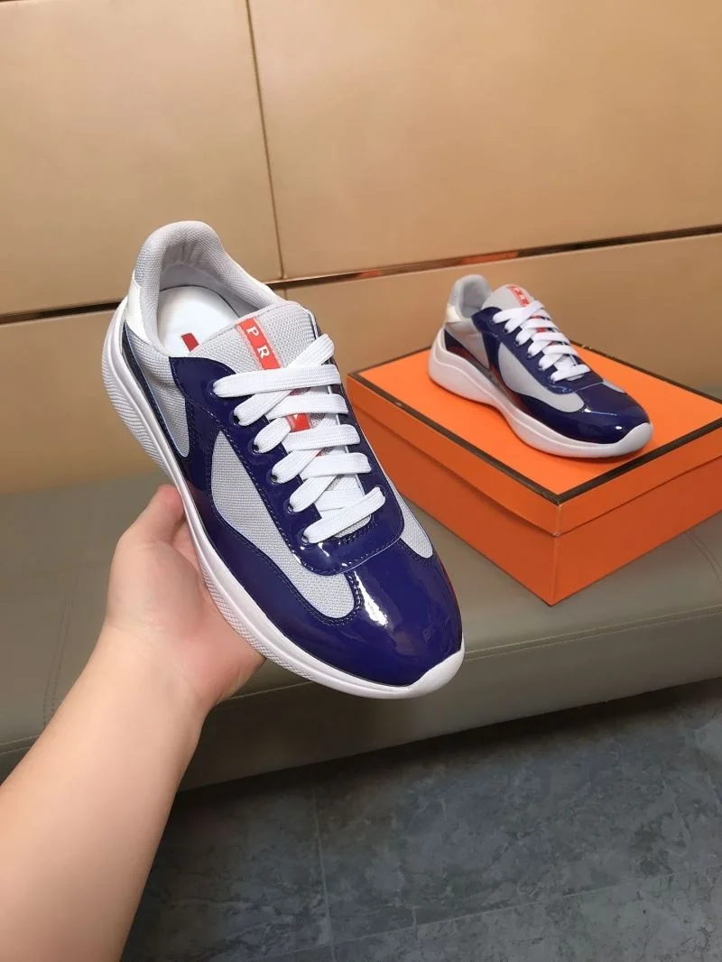Minimalist Prada Low Shoes 35281