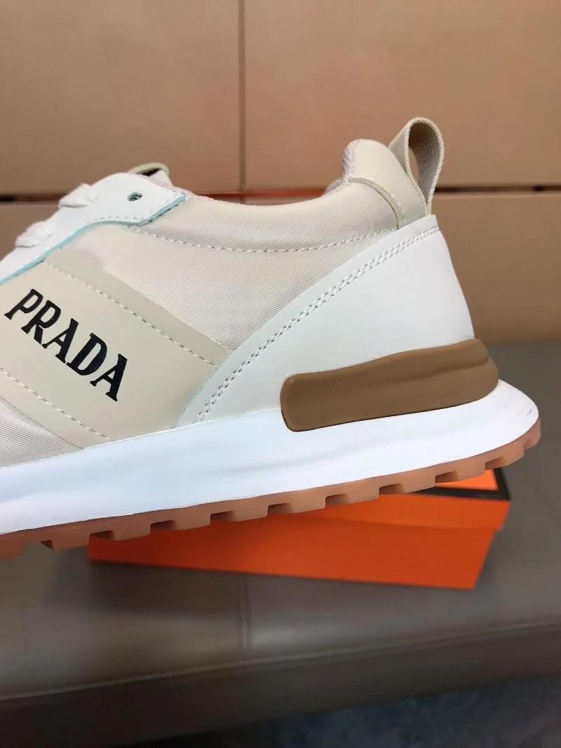 Prada Low Shoes Durable 35276