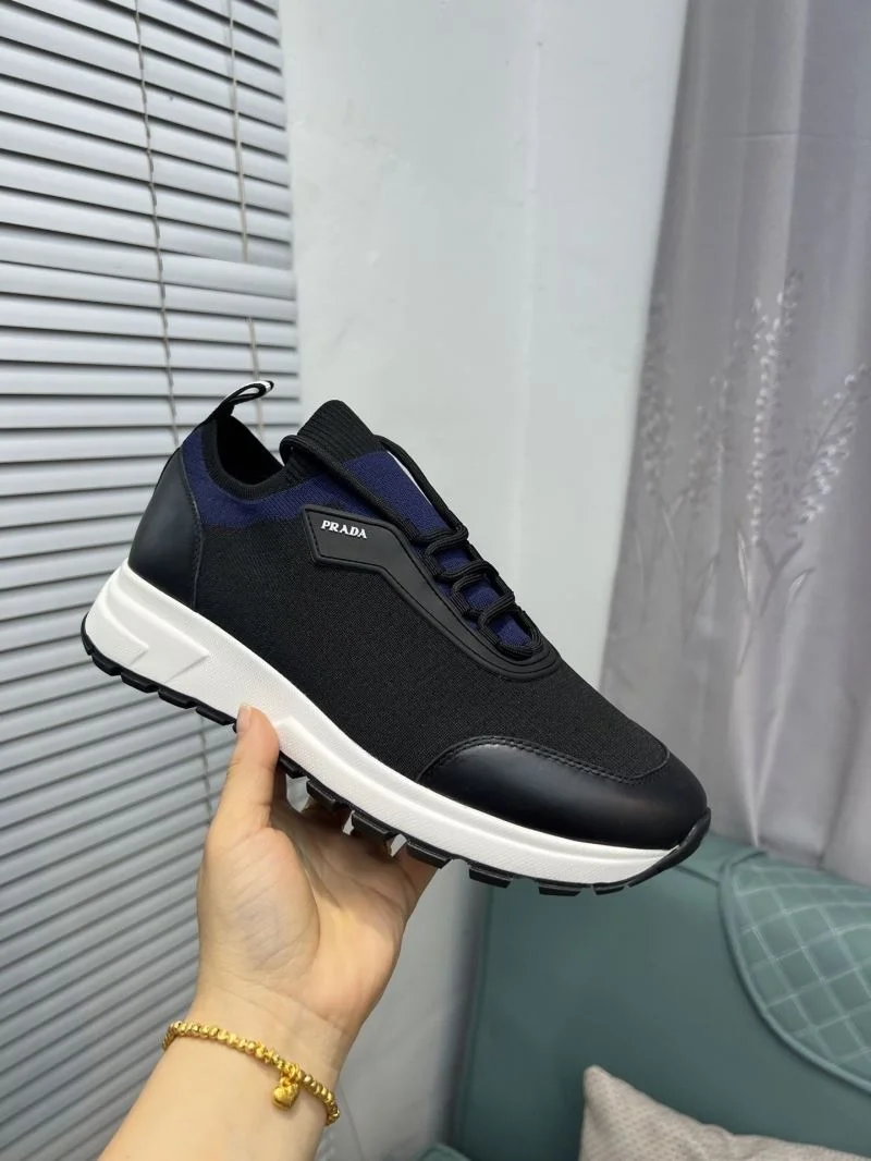 Functional Prada Low Shoes 35260