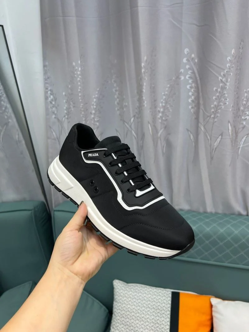 WellDesigned Prada Low Shoes 35258
