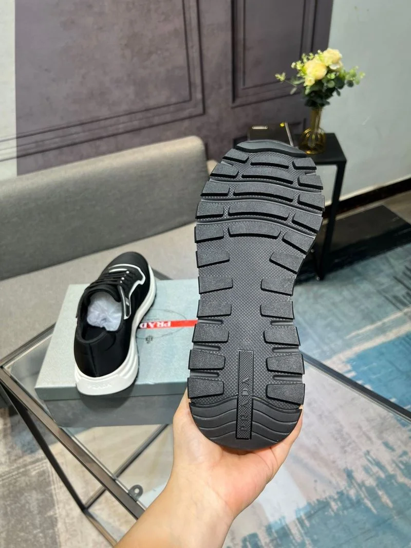 WellDesigned Prada Low Shoes 35258