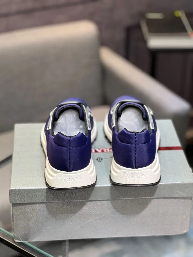 Prada Low Shoes Modern 35257