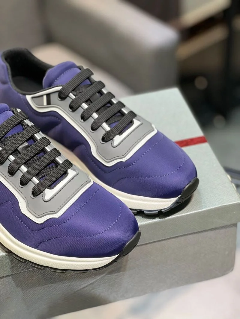 Prada Low Shoes Modern 35257