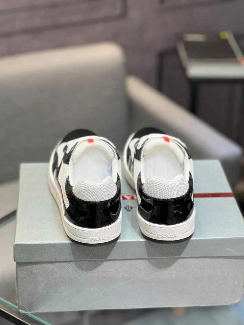 Prada Low Shoes Flexible 35256