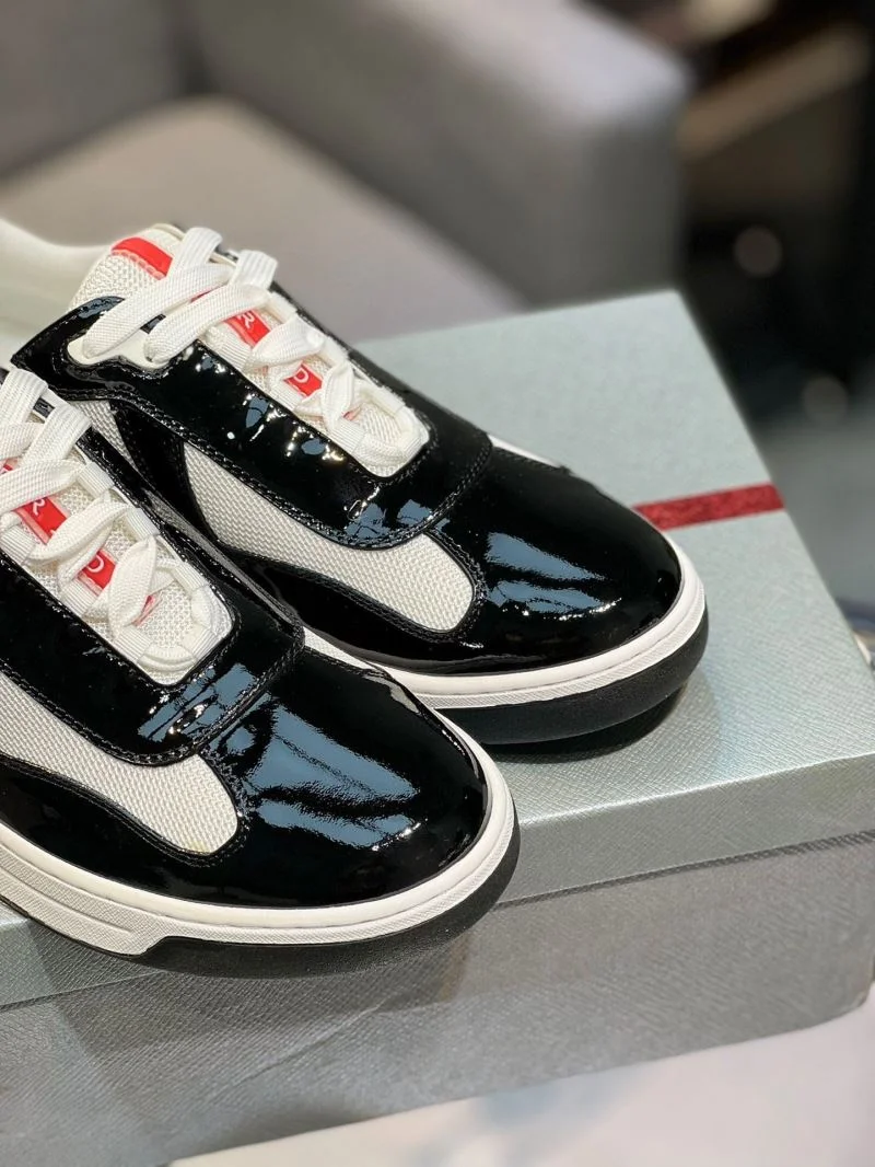Prada Low Shoes Flexible 35256