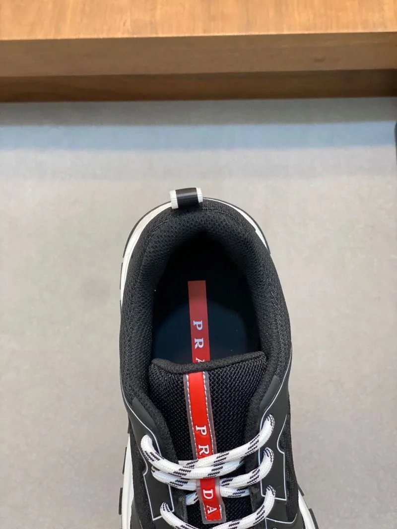 Prada Low Shoes Youthful 35246