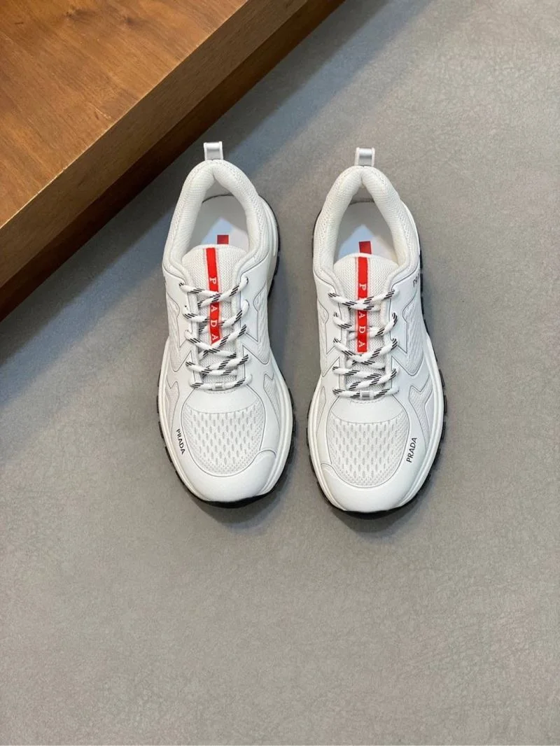 Casual Prada Low Shoes 35253