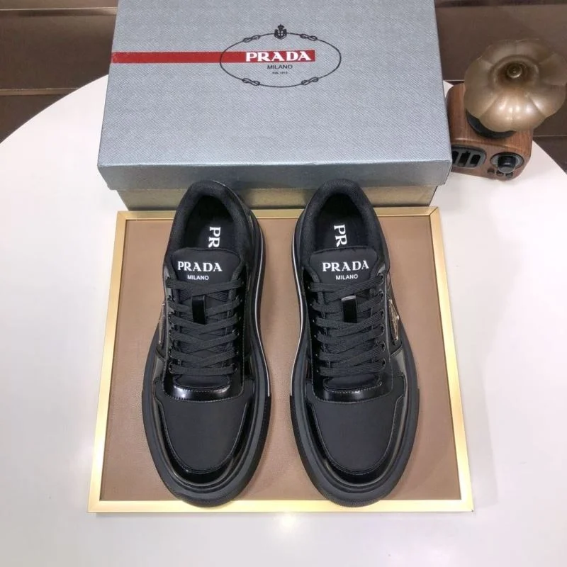 Compact Prada Low Shoes 35242