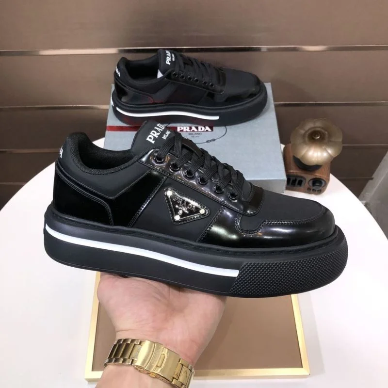 Compact Prada Low Shoes 35242