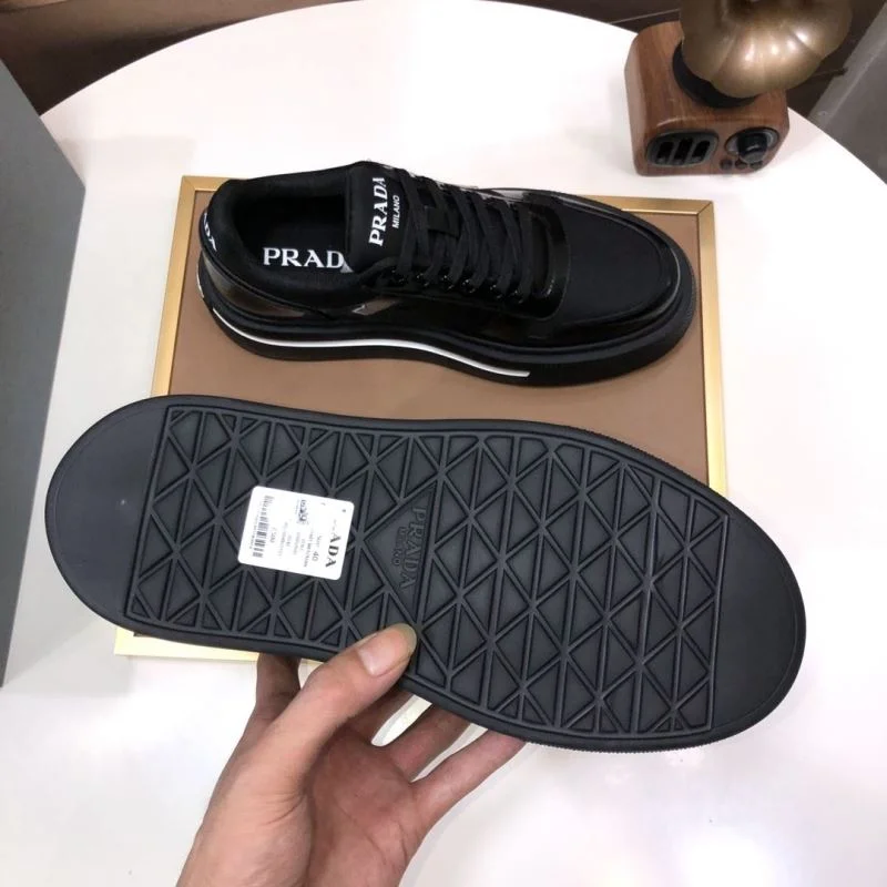 Compact Prada Low Shoes 35242