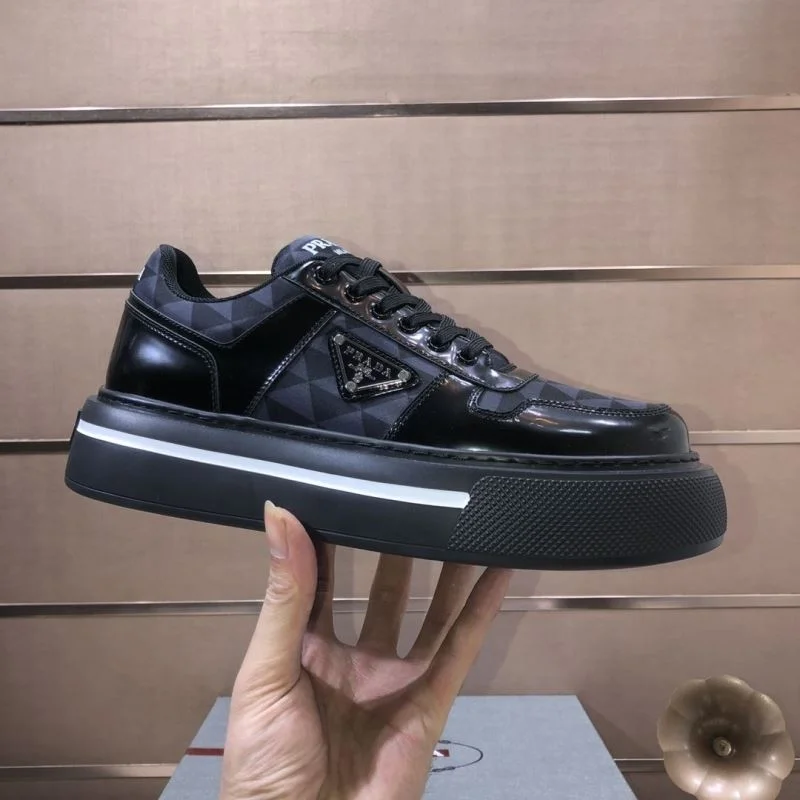 Prada Low Shoes ModernLook 35251