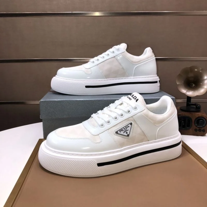 Prada Low Shoes WellDesigned 35255