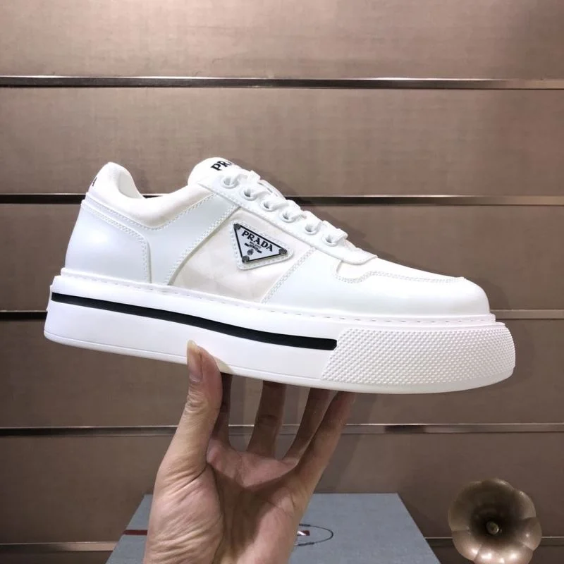 Prada Low Shoes WellDesigned 35255