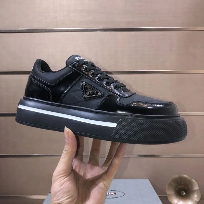 Reliable Prada Low Shoes 35250