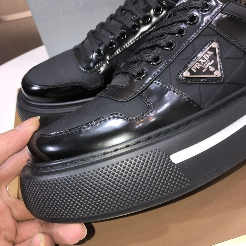 Reliable Prada Low Shoes 35250