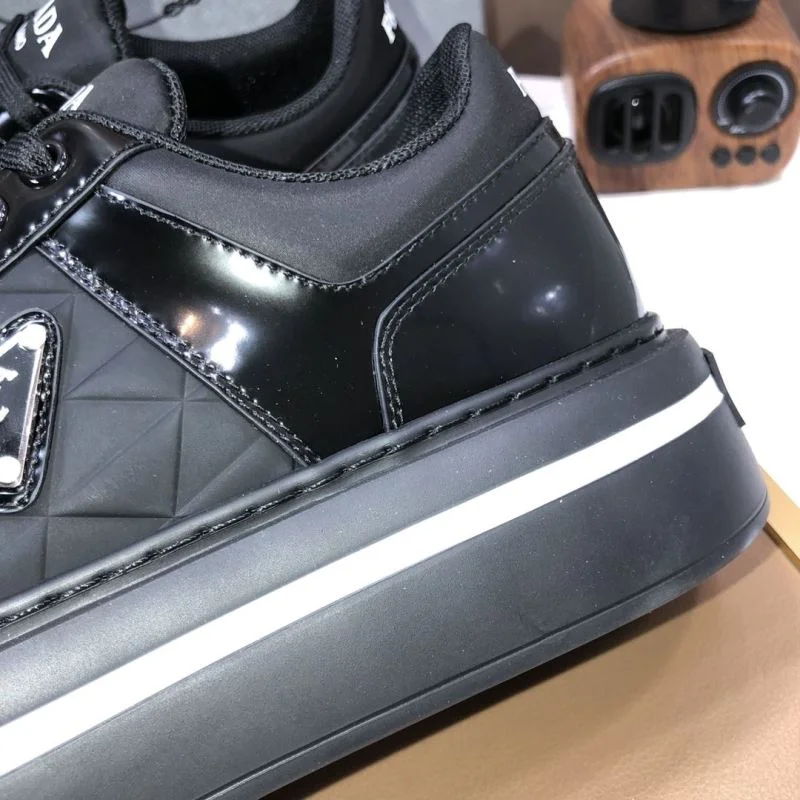 Reliable Prada Low Shoes 35250