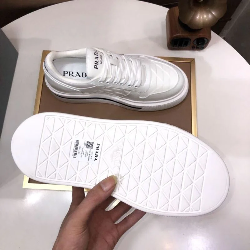 Prada Low Shoes TravelReady 35247