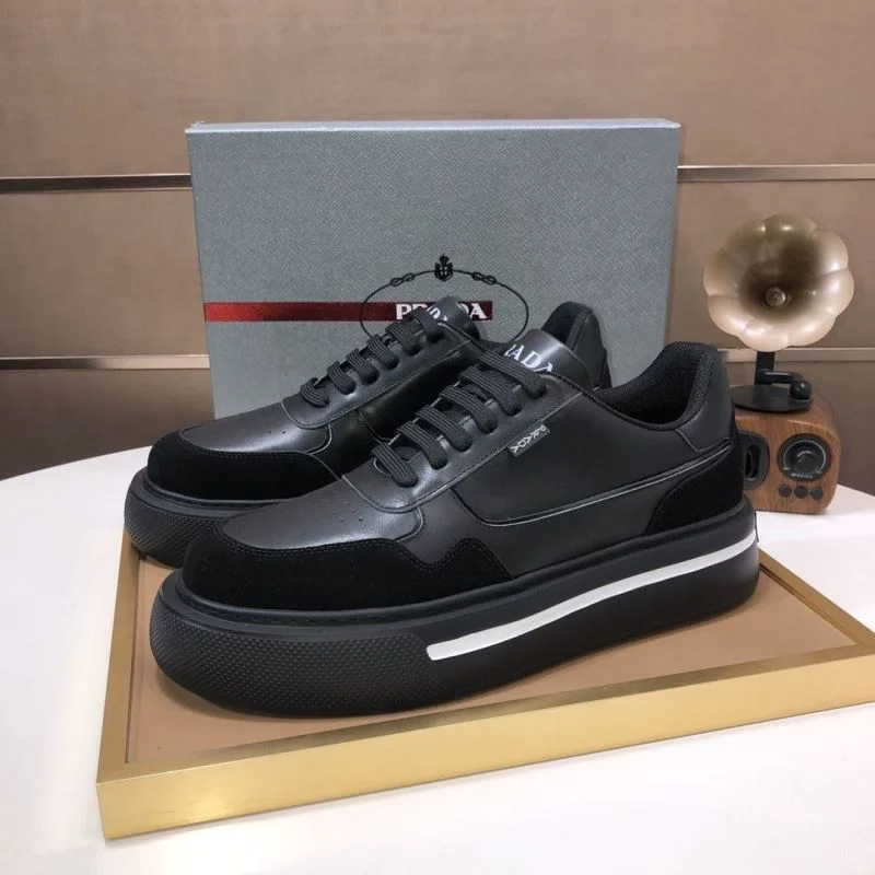 Prada Low Shoes Snug 35243
