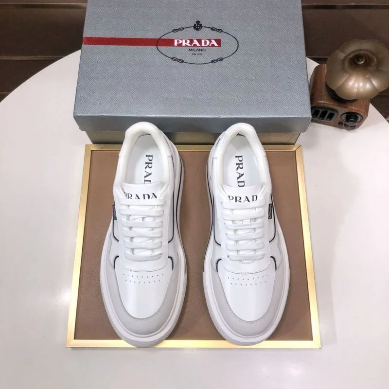Prada Low Shoes Trendsetting 35245