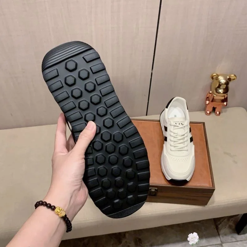 WellDesigned Prada Low Shoes 35235